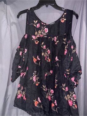 torrid Black Floral Cold-Shoulder Tunic